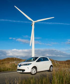 Wind power propels Renault electric vehicles into the outer hebrides 